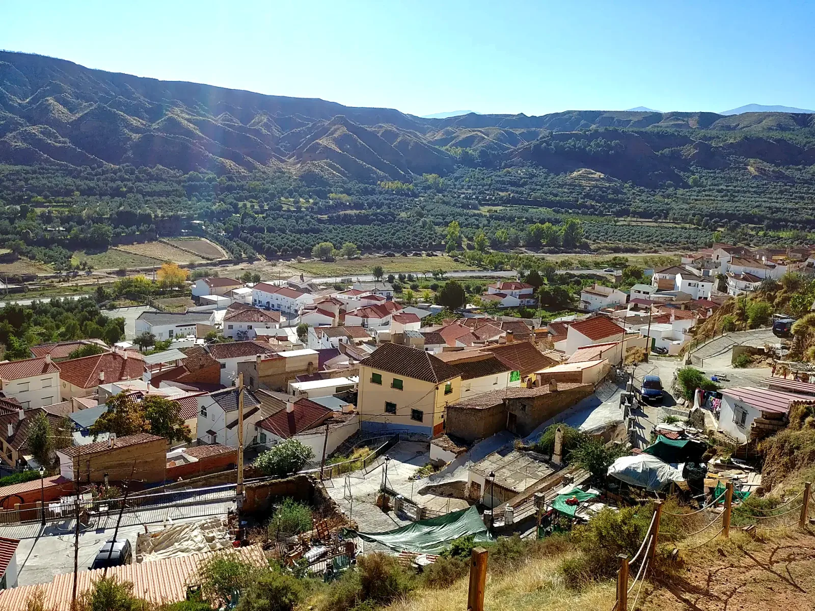 Beas de Guadix y el valle vistos desde la Cávila