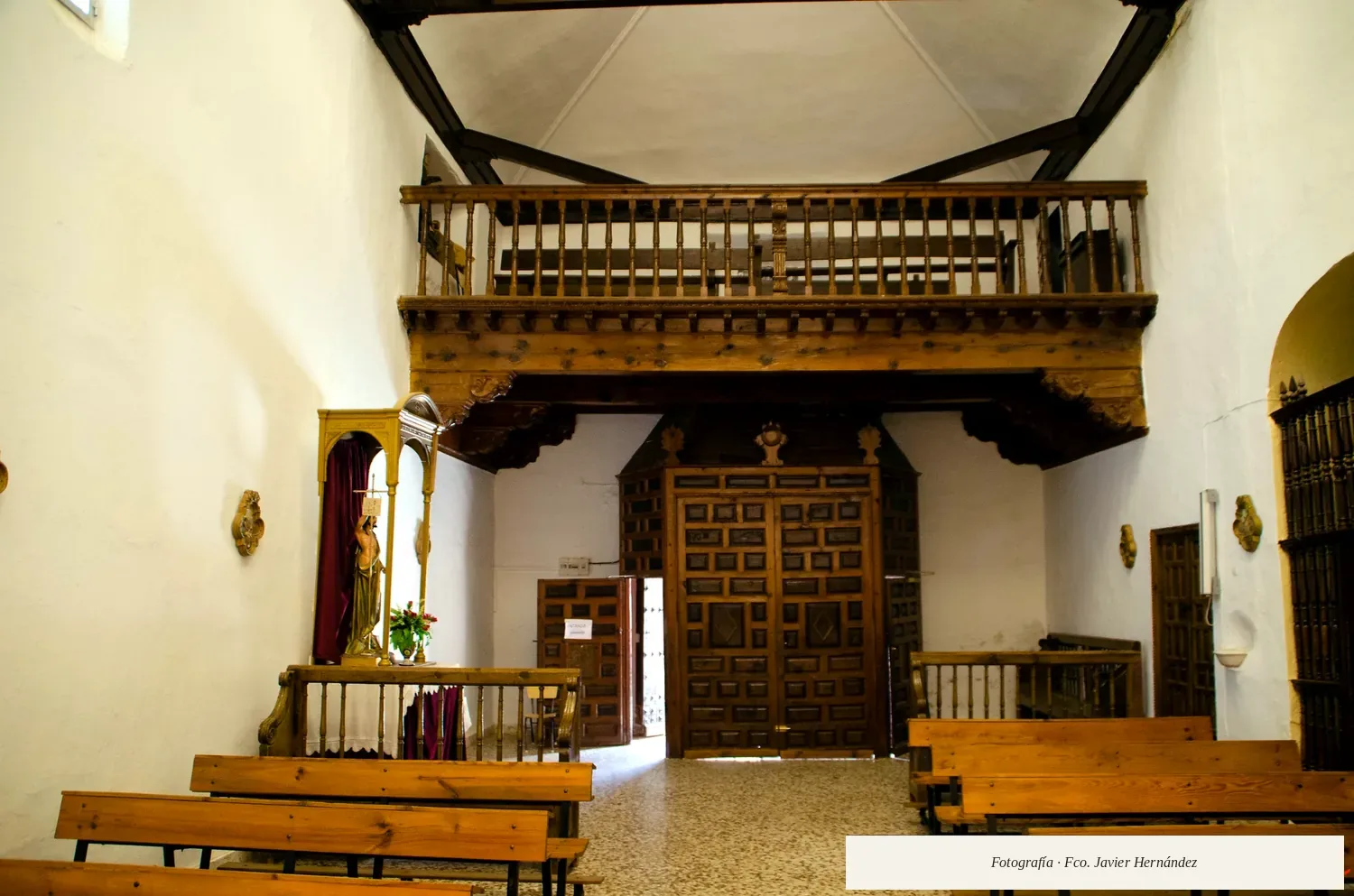 Sotocoro, viguería de madera y cancel de entrada con inscripción fechada en 1773