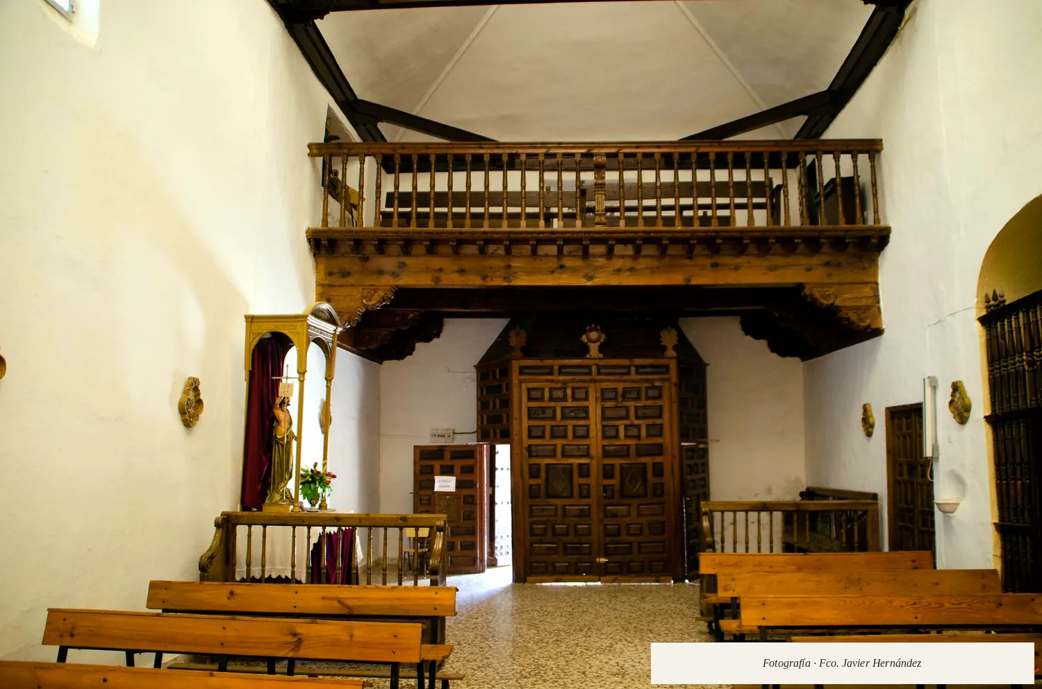 Sotocoro, viguería de madera y cancel de entrada con inscripción fechada en 1773